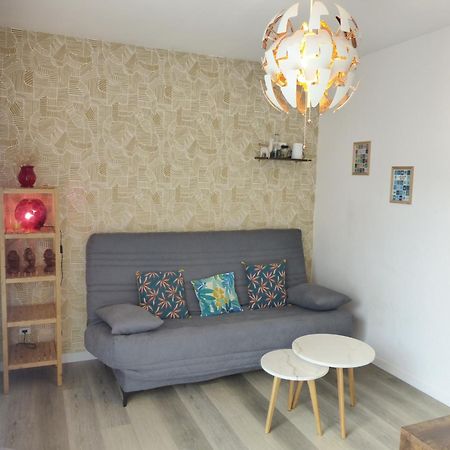 La Petite Maison Tahet, 2 Pers Avec Terrasse Basse-Indre Εξωτερικό φωτογραφία