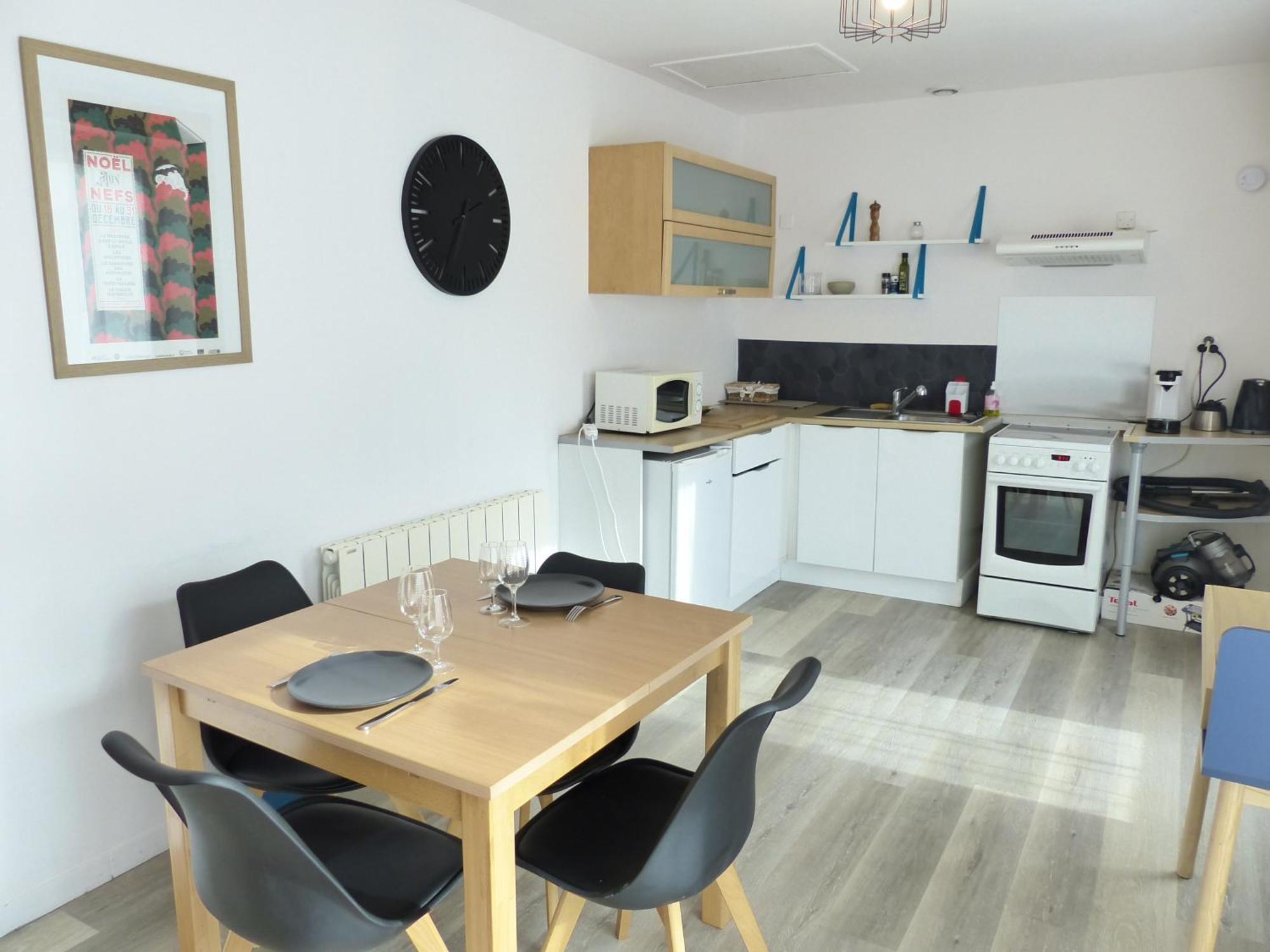 La Petite Maison Tahet, 2 Pers Avec Terrasse Basse-Indre Εξωτερικό φωτογραφία